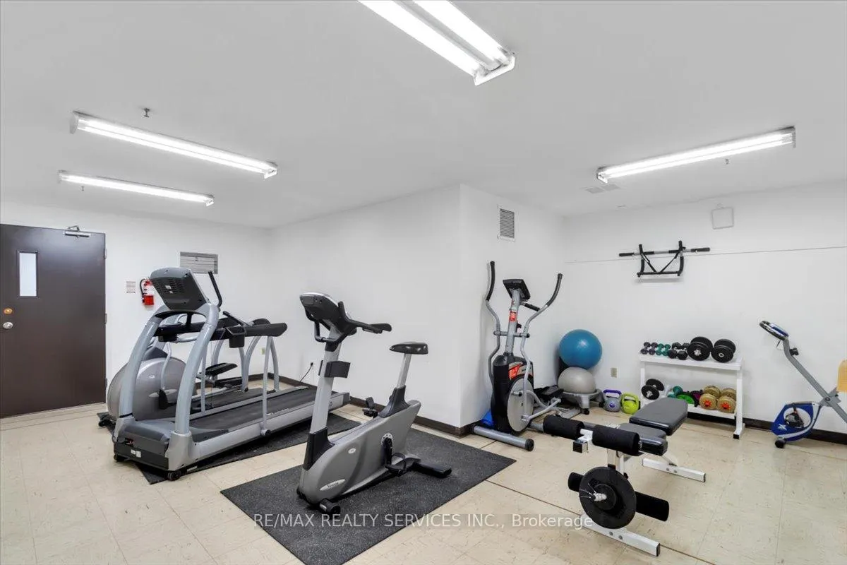 Photo 16 of Unit 801, 3555 Bathurst Street, Toronto, Bedford Park-Nortown — HOMEH
