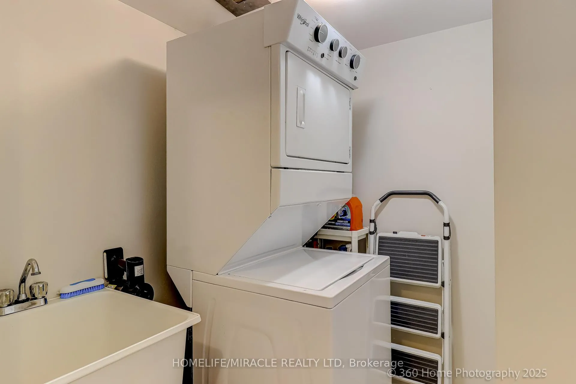 Photo 23 of Unit 33, 181 Parktree Drive, Vaughan, Maple — HOMEH