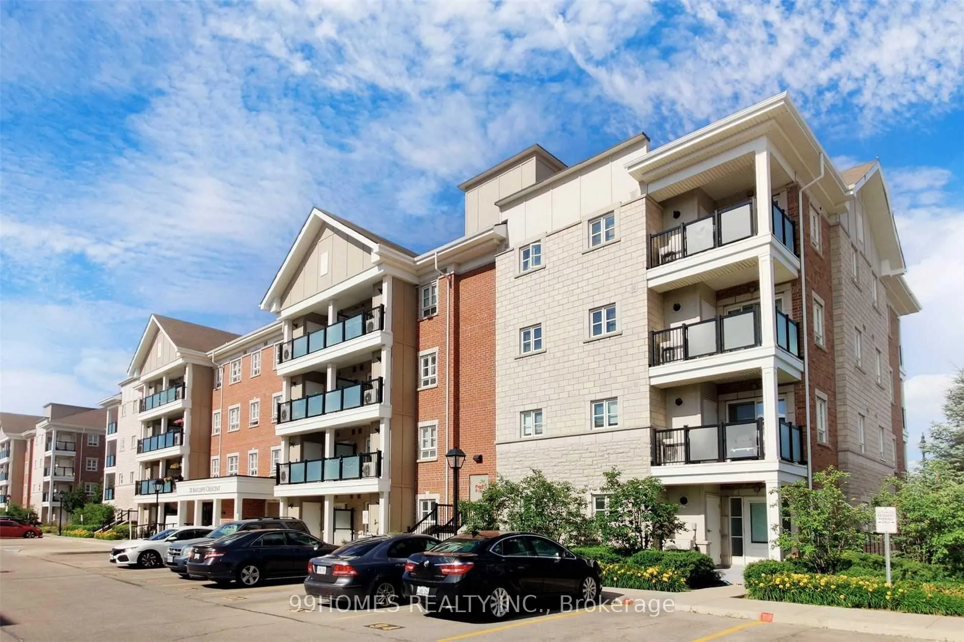 Photo 5 of Unit 306, 70 Baycliffe Crescent, Brampton, Northwest Brampton — HOMEH