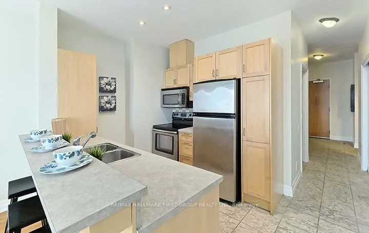 Photo 5 of Unit 806, 44 Bond Street W, Oshawa, O'Neill — HOMEH