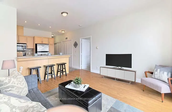 Photo 9 of Unit 806, 44 Bond Street W, Oshawa, O'Neill — HOMEH