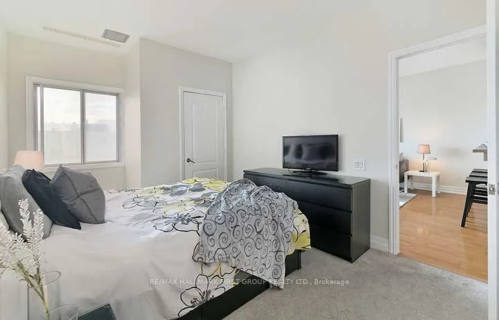Photo 10 of Unit 806, 44 Bond Street W, Oshawa, O'Neill — HOMEH
