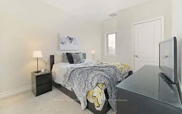 Photo 11 of Unit 806, 44 Bond Street W, Oshawa, O'Neill — HOMEH