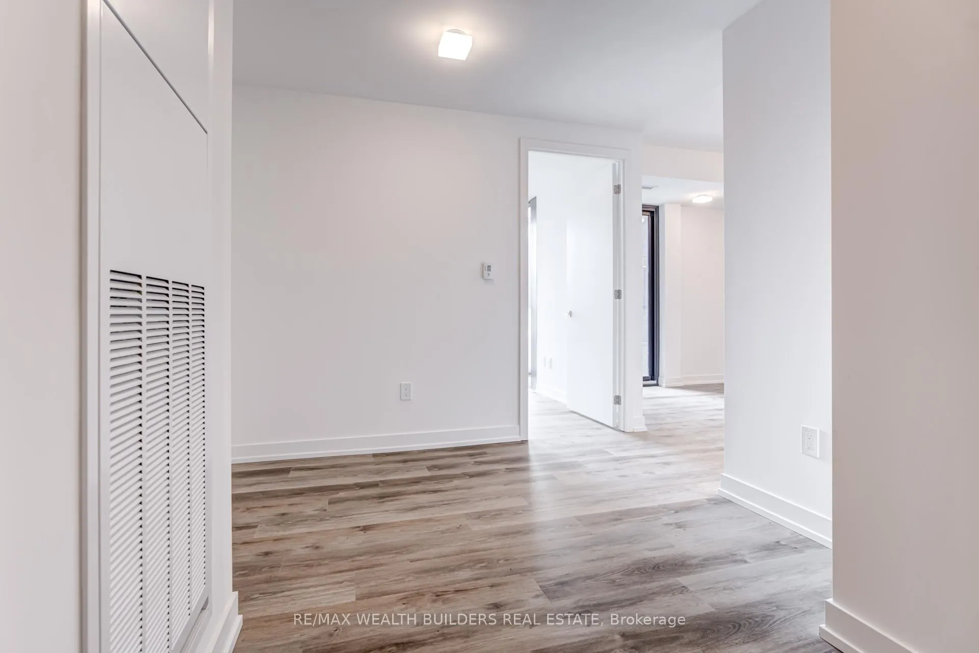 Photo 2 of Unit 331, 28 Eastern Avenue, Toronto, Moss Park — HOMEH