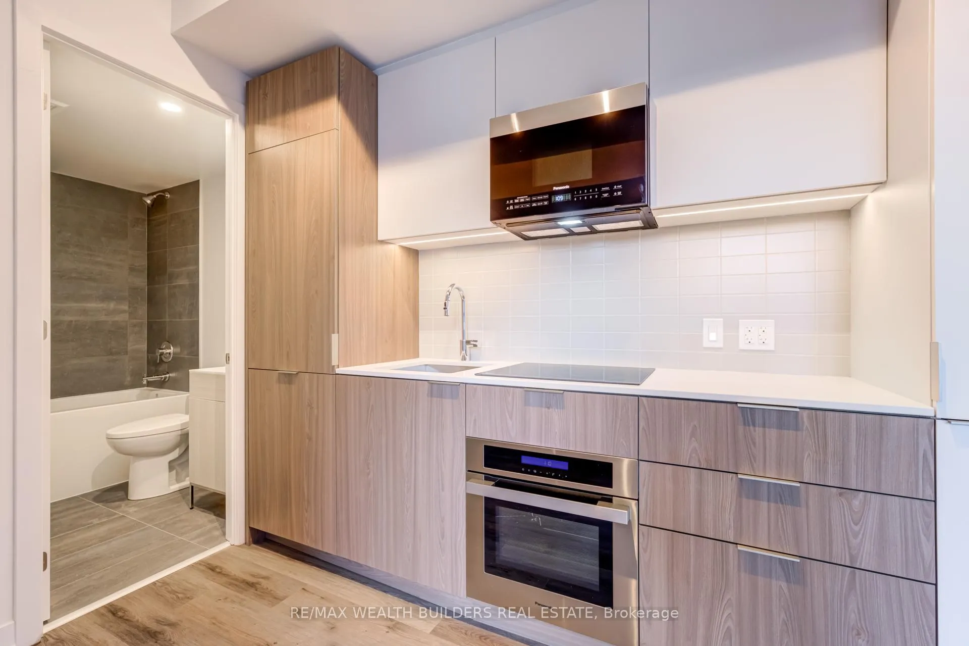 Photo 6 of Unit 331, 28 Eastern Avenue, Toronto, Moss Park — HOMEH