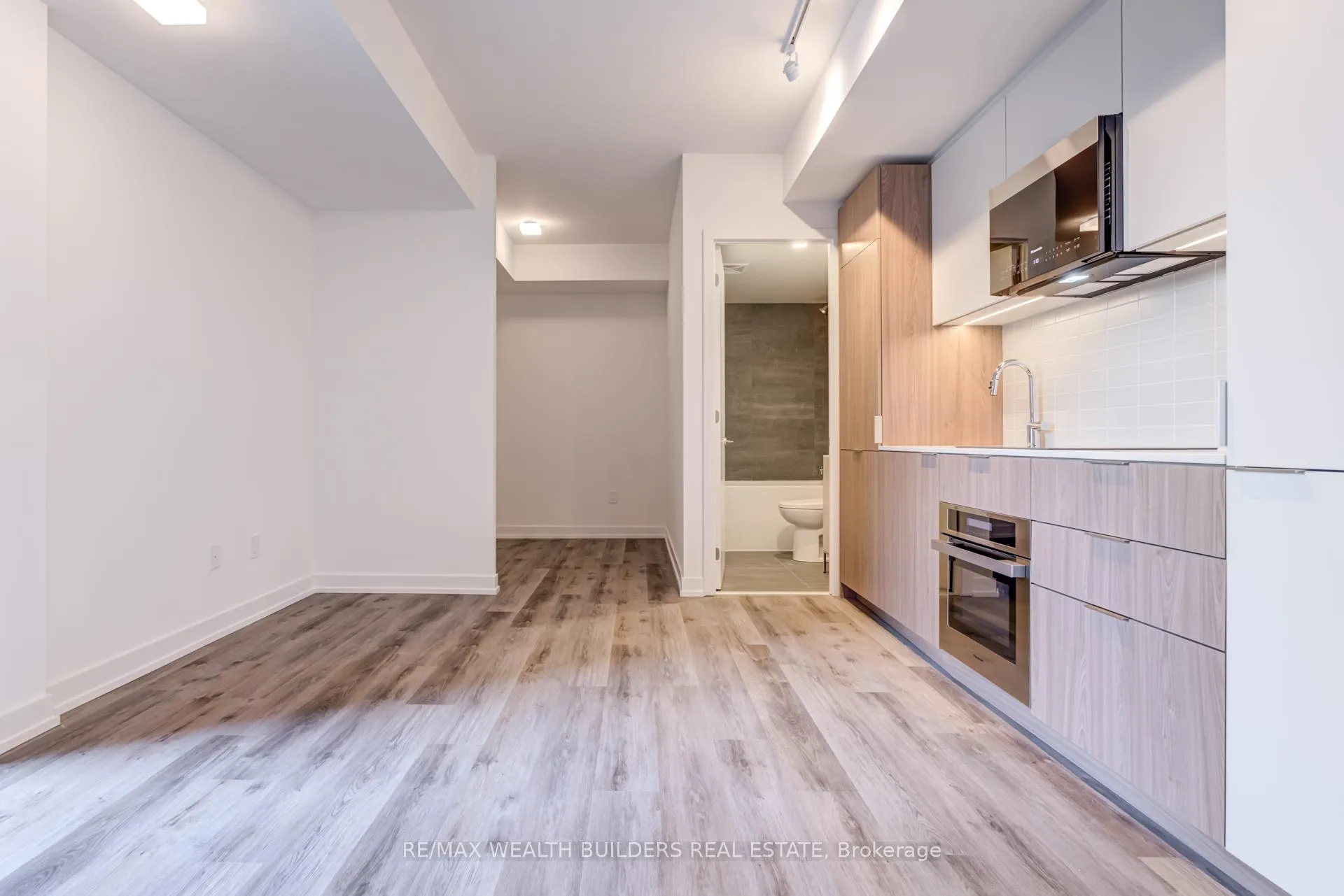 Photo 7 of Unit 331, 28 Eastern Avenue, Toronto, Moss Park — HOMEH