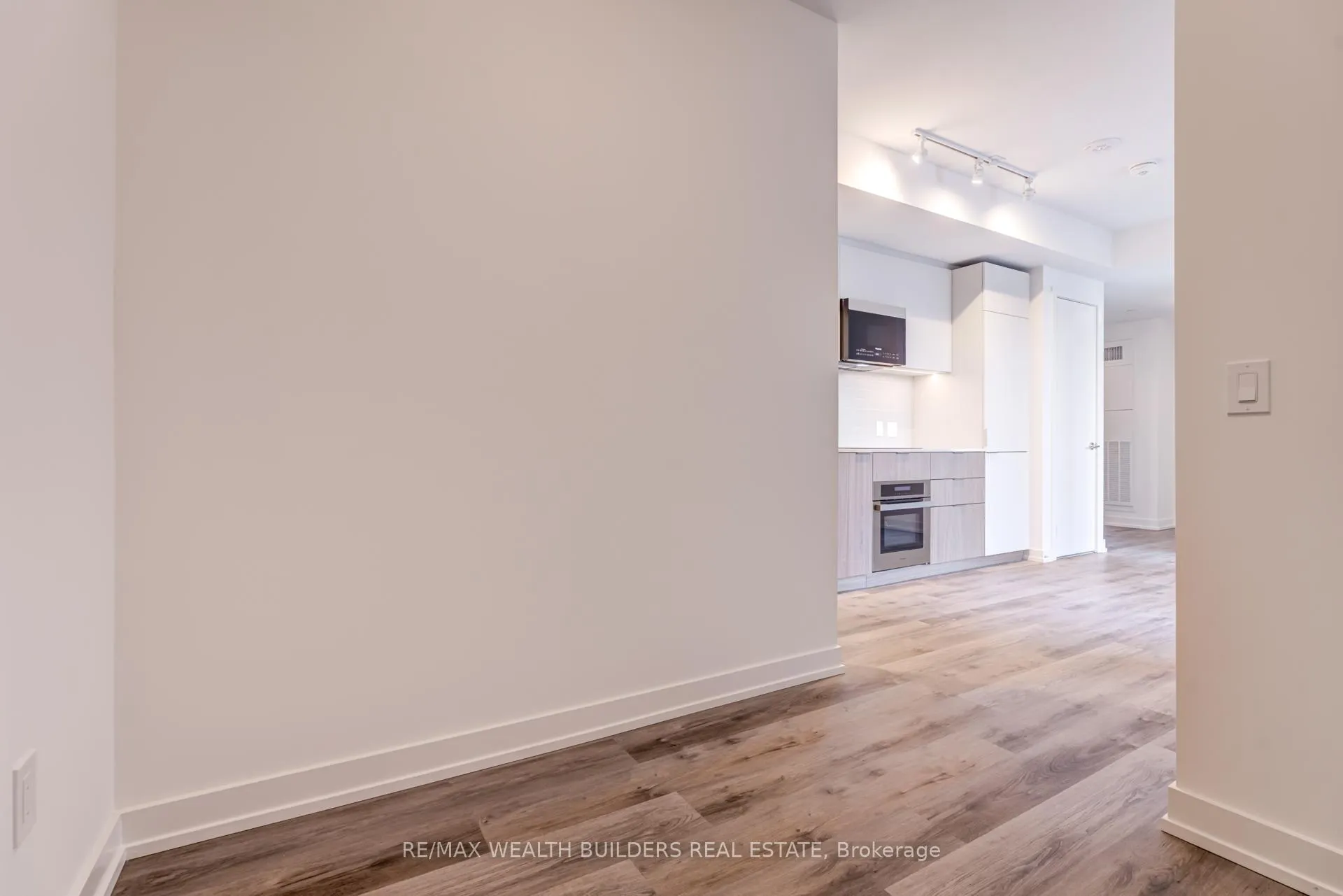 Photo 9 of Unit 331, 28 Eastern Avenue, Toronto, Moss Park — HOMEH