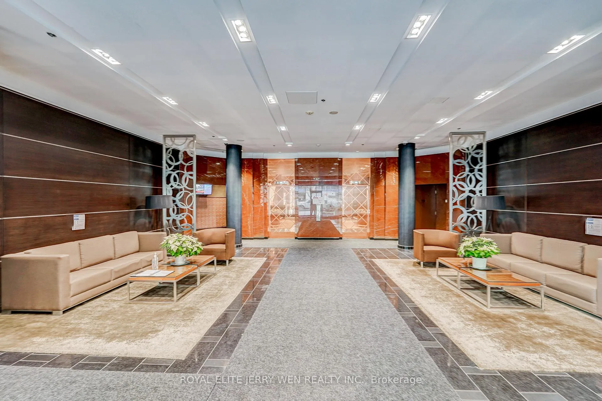 Photo 3 of Unit 1809, 55 Bloor Street E, Toronto, Church-Yonge Corridor — HOMEH