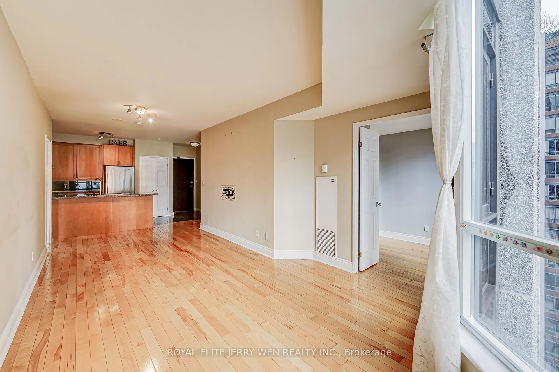 Photo 4 of Unit 1809, 55 Bloor Street E, Toronto, Church-Yonge Corridor — HOMEH