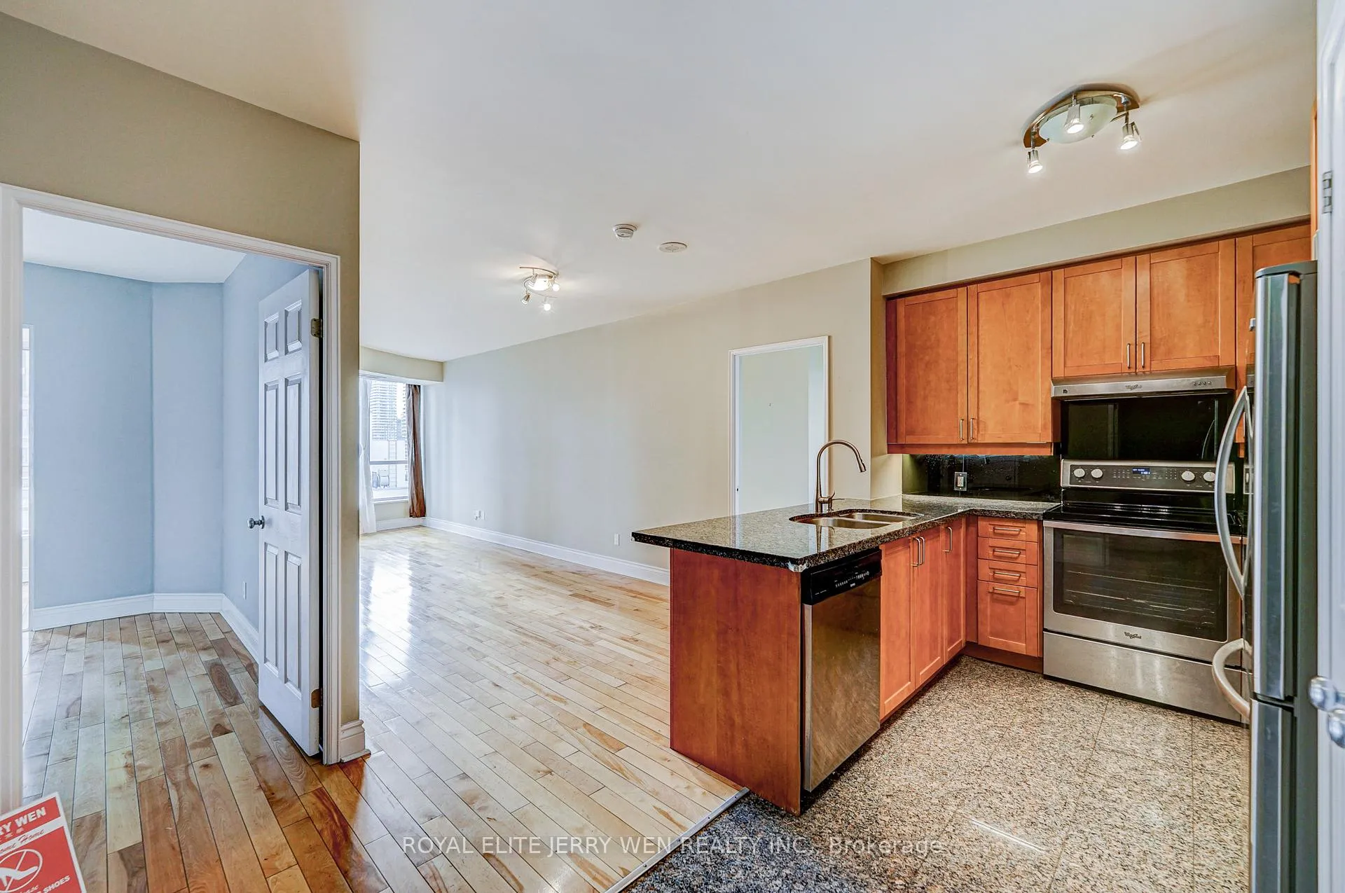 Photo 8 of Unit 1809, 55 Bloor Street E, Toronto, Church-Yonge Corridor — HOMEH