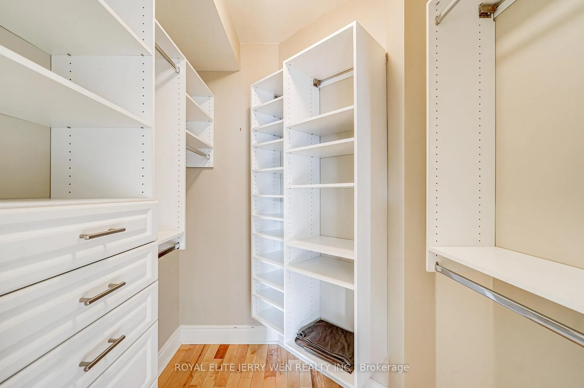 Photo 18 of Unit 1809, 55 Bloor Street E, Toronto, Church-Yonge Corridor — HOMEH