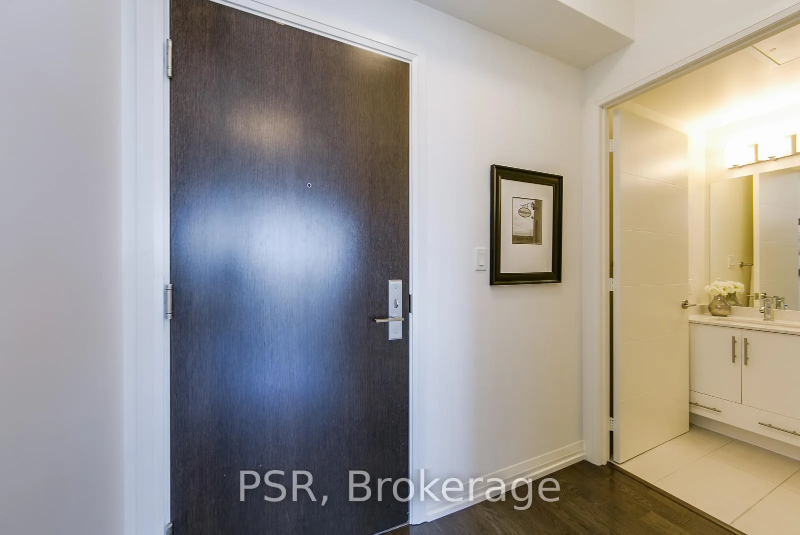 Photo 3 of Unit 1629, 460 Adelaide Street E, Toronto, Moss Park — HOMEH