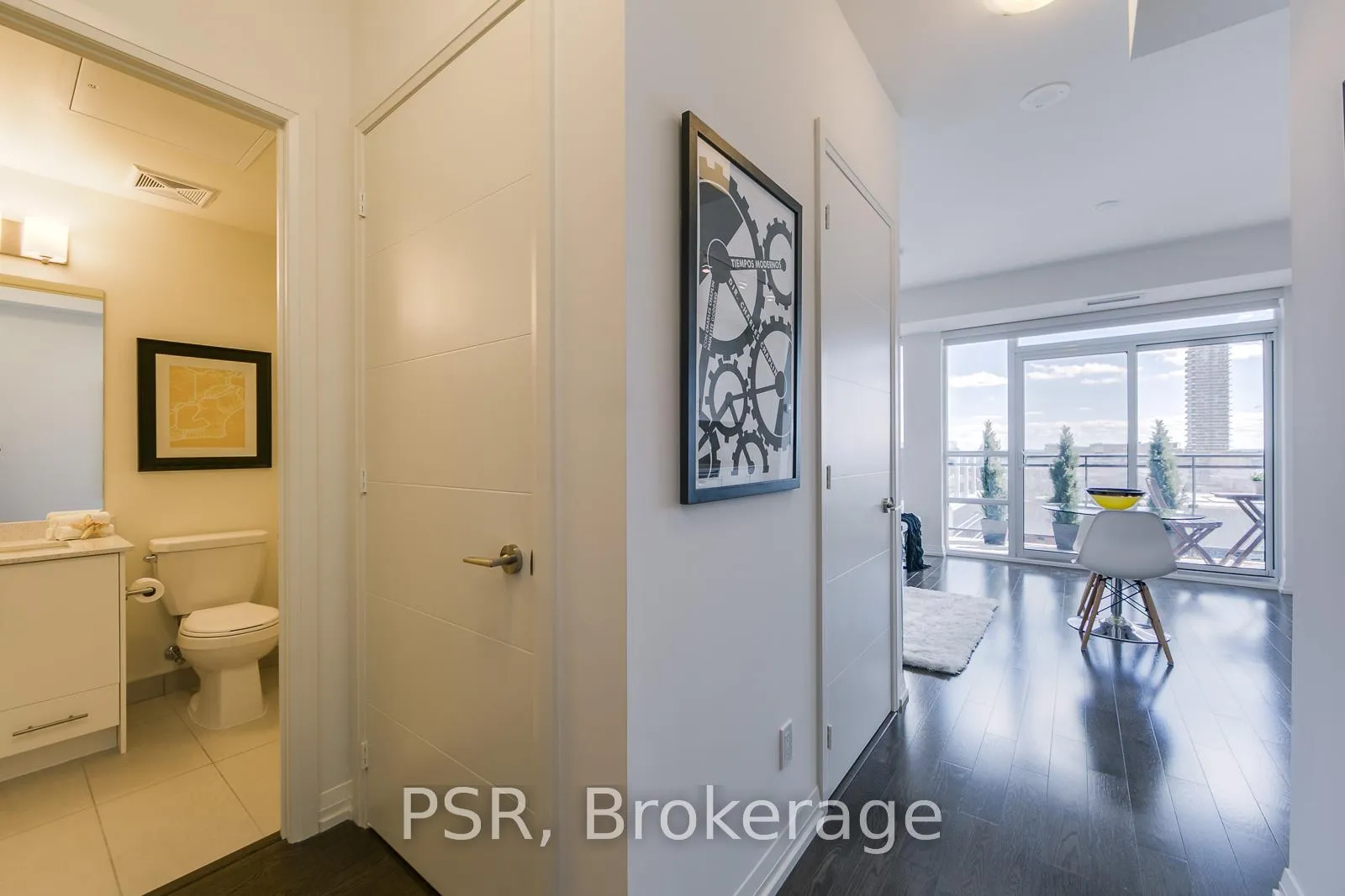 Photo 4 of Unit 1629, 460 Adelaide Street E, Toronto, Moss Park — HOMEH