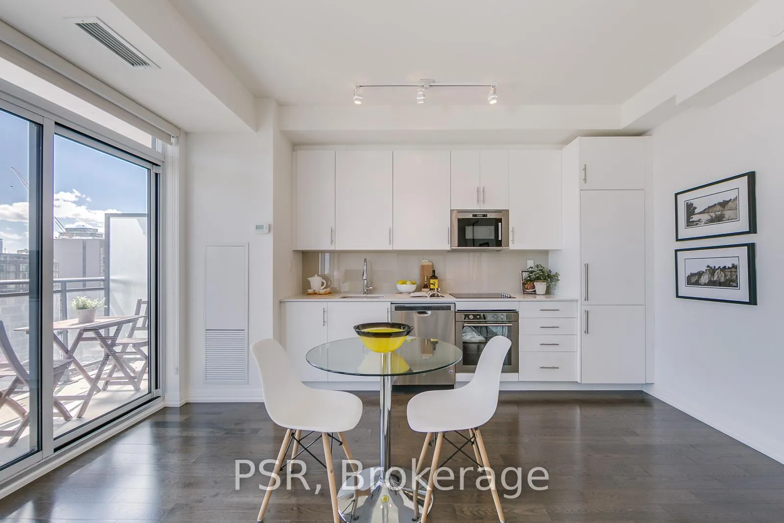 Photo 8 of Unit 1629, 460 Adelaide Street E, Toronto, Moss Park — HOMEH