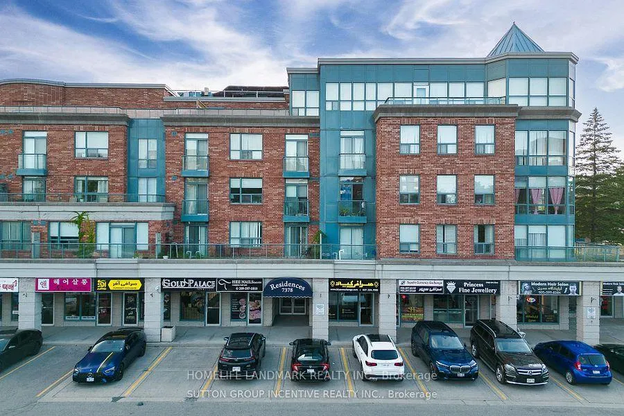 Front of Unit 303, 7378 Yonge Street E