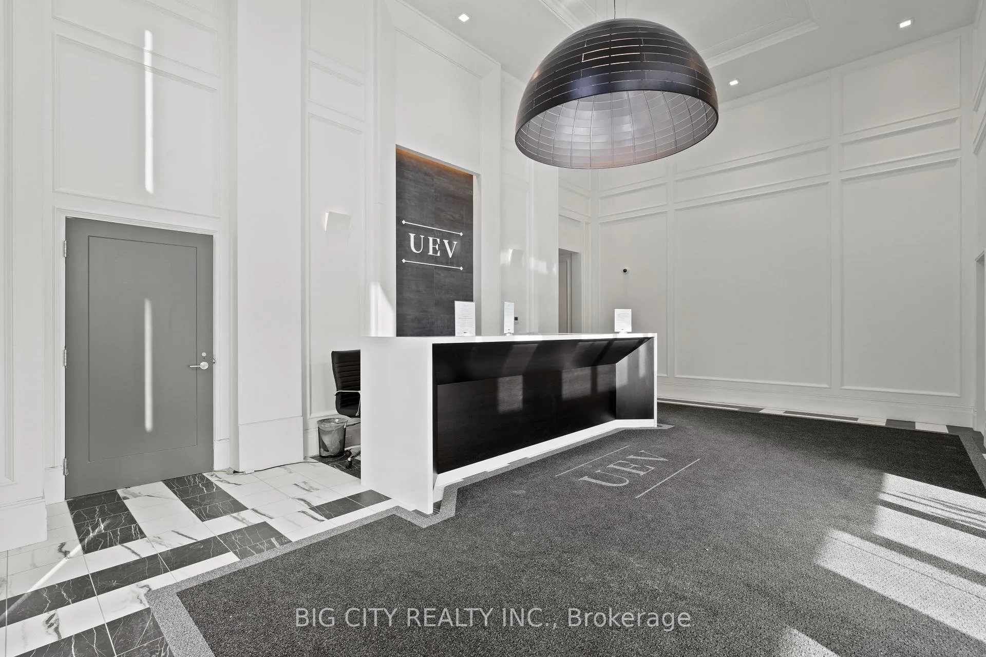 Photo 4 of Unit 1006, 33 Frederick Todd Way, Toronto, Thorncliffe Park — HOMEH