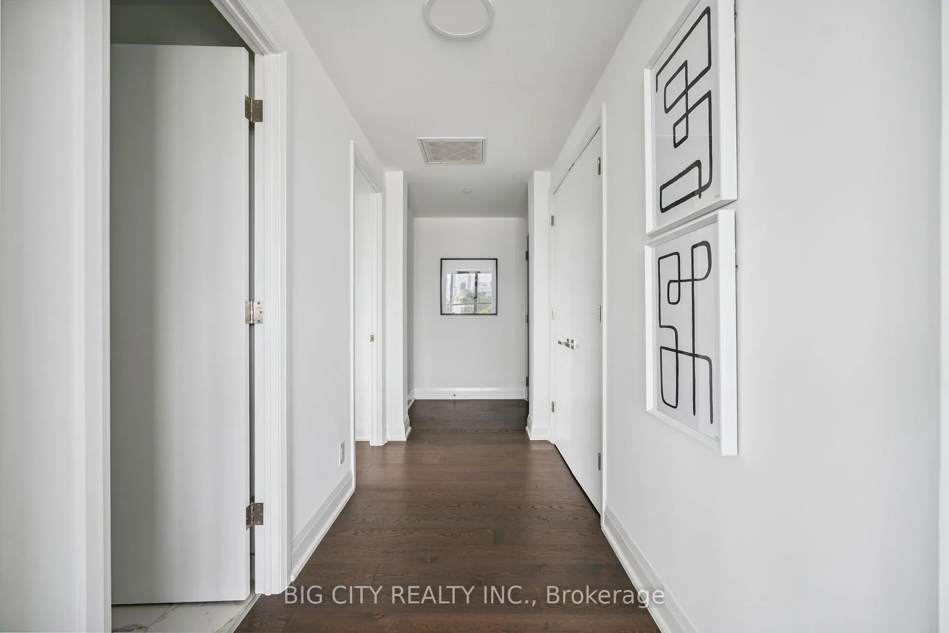 Photo 5 of Unit 1006, 33 Frederick Todd Way, Toronto, Thorncliffe Park — HOMEH