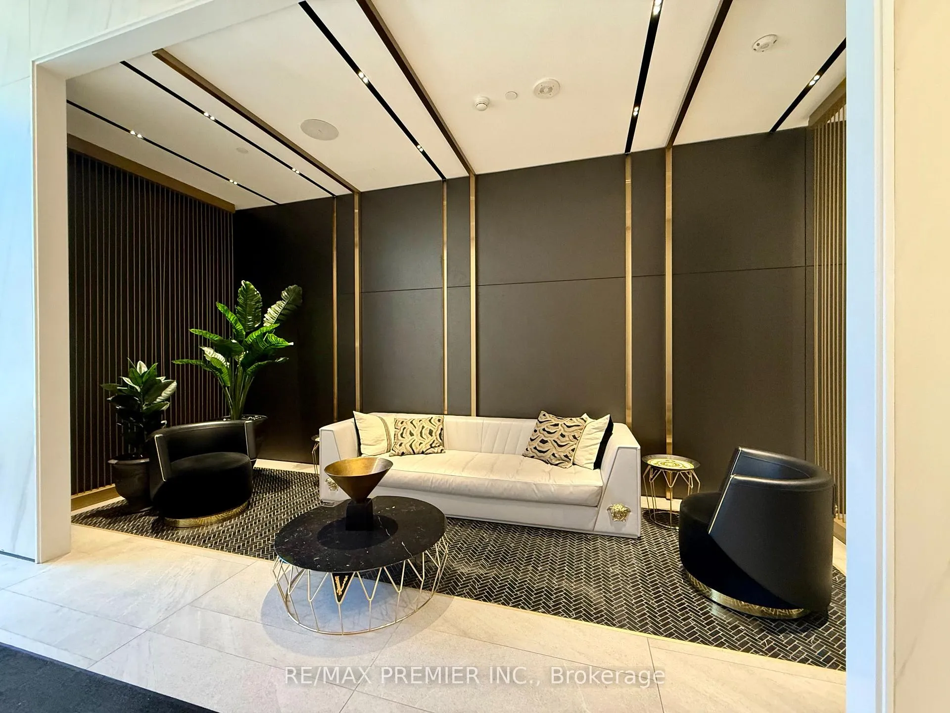 Photo 2 of Unit 3608, 319 Jarvis Street, Toronto, Moss Park — HOMEH