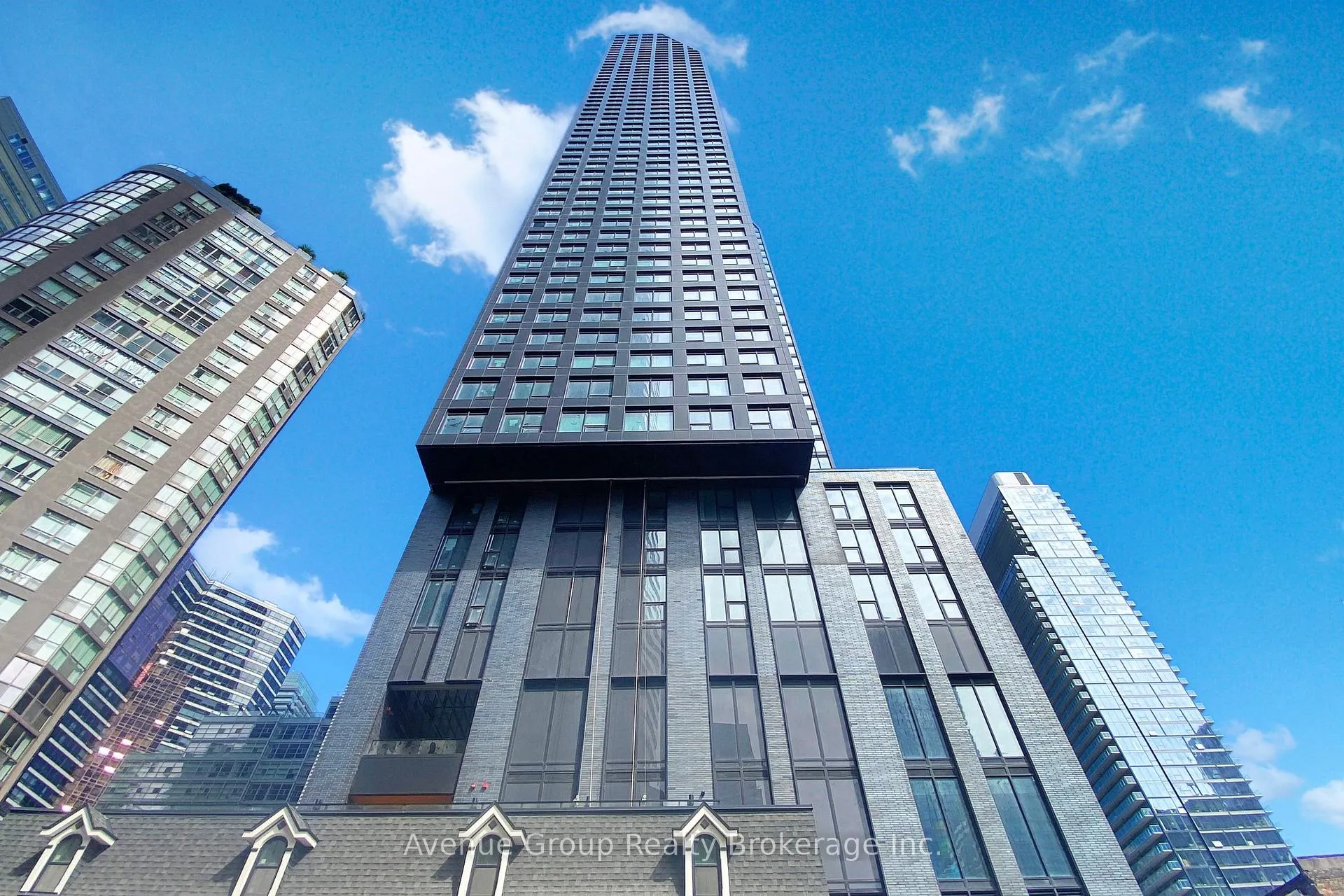 Front of Unit 708, 8 Wellesley Street W