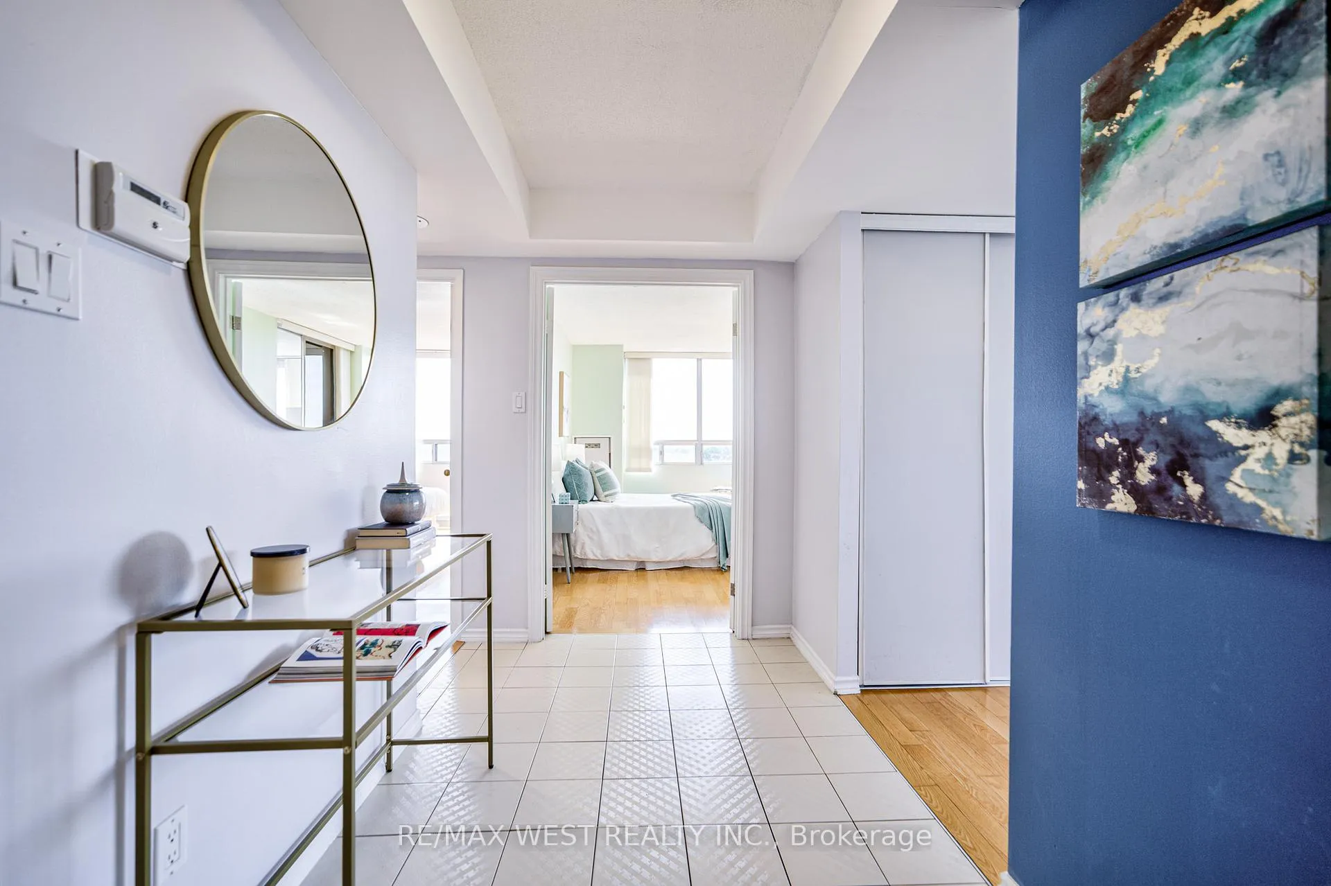 Photo 7 of Unit #1009, 310 Mill Street S, Brampton, Brampton South — HOMEH