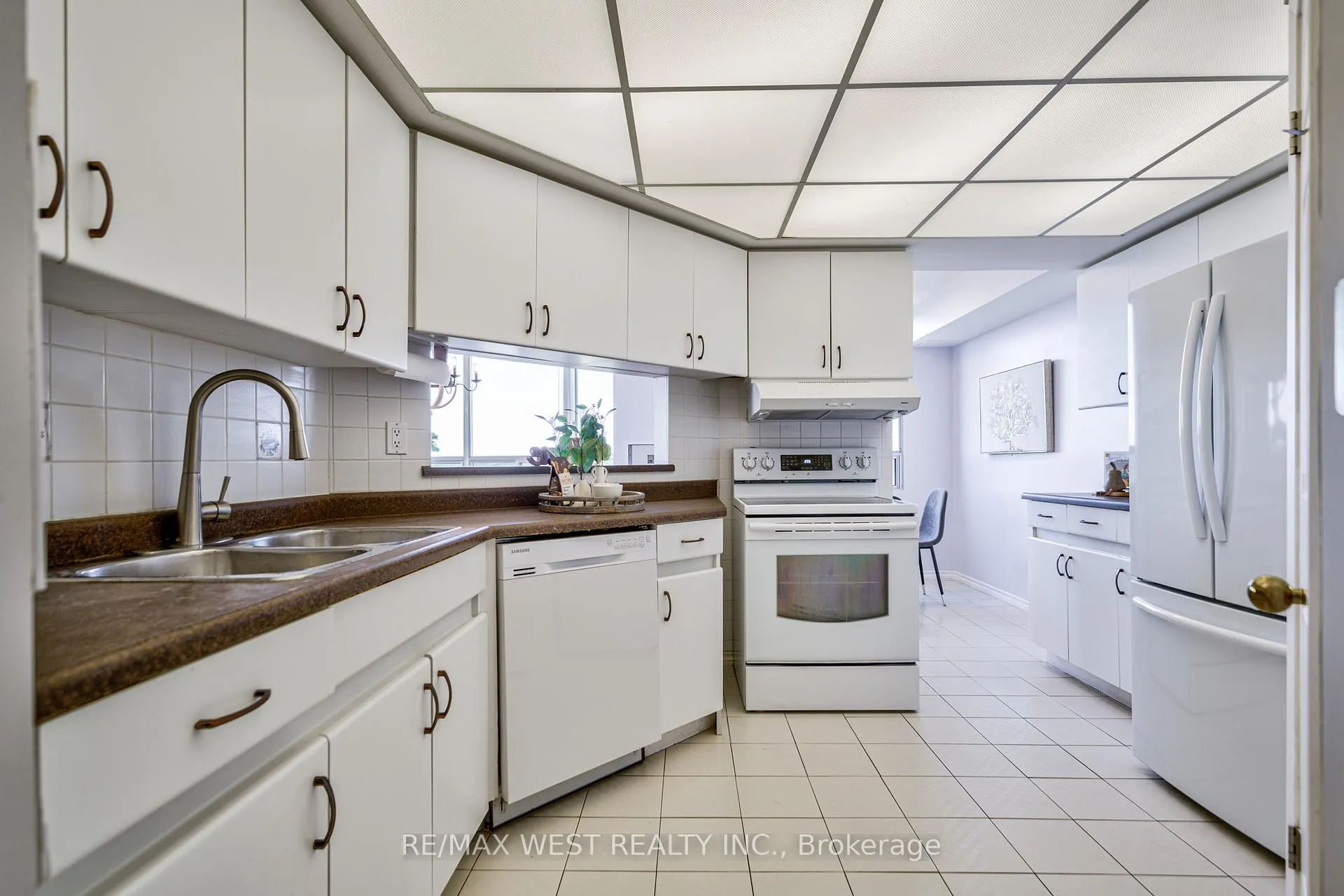 Photo 9 of Unit #1009, 310 Mill Street S, Brampton, Brampton South — HOMEH