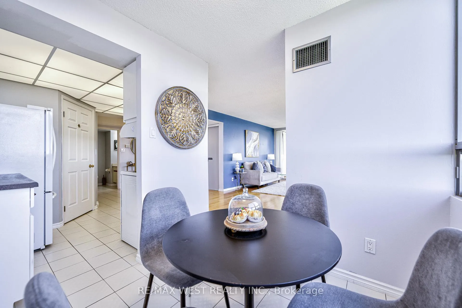 Photo 14 of Unit #1009, 310 Mill Street S, Brampton, Brampton South — HOMEH