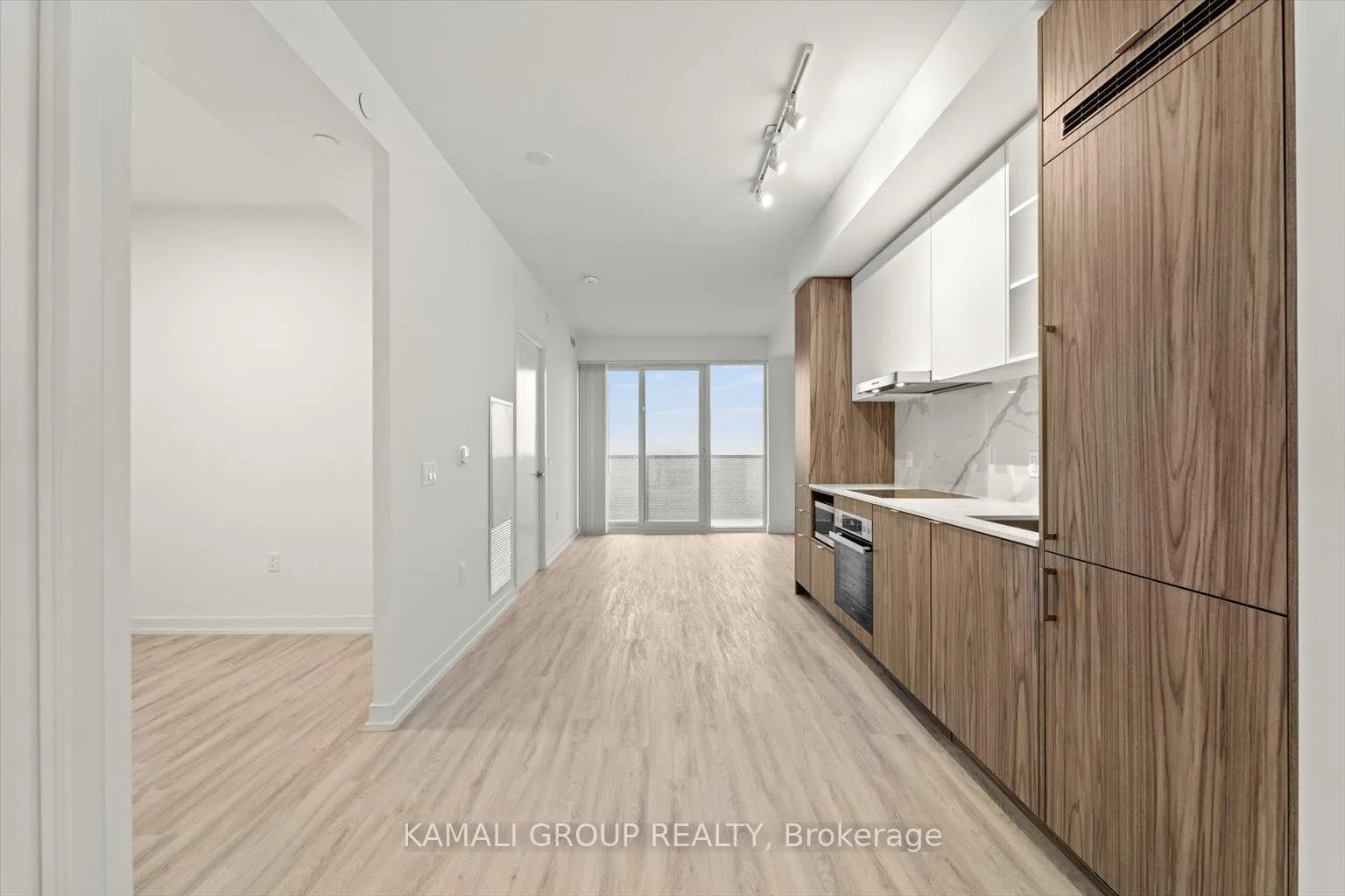 Photo 4 of Unit 7703, 55 Cooper Street, Toronto, Waterfront Communities — HOMEH