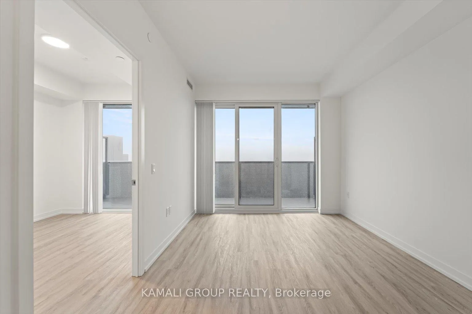 Photo 12 of Unit 7703, 55 Cooper Street, Toronto, Waterfront Communities — HOMEH