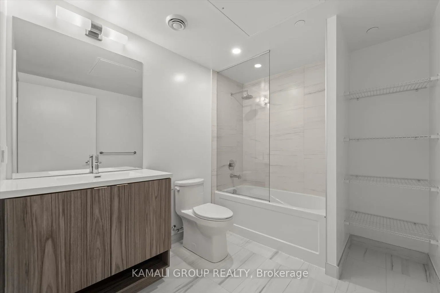 Photo 19 of Unit 7703, 55 Cooper Street, Toronto, Waterfront Communities — HOMEH