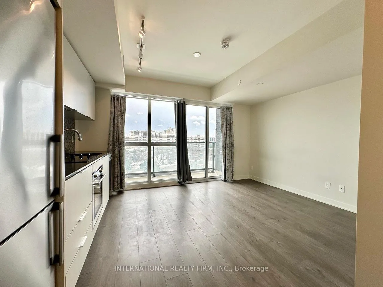 Photo 2 of Unit 709, 2 Sonic Way, Toronto, Flemingdon Park — HOMEH