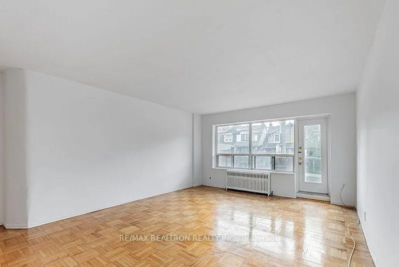 Photo 3 of Unit 101, 156 Kingston Road, Toronto, Woodbine Corridor — HOMEH