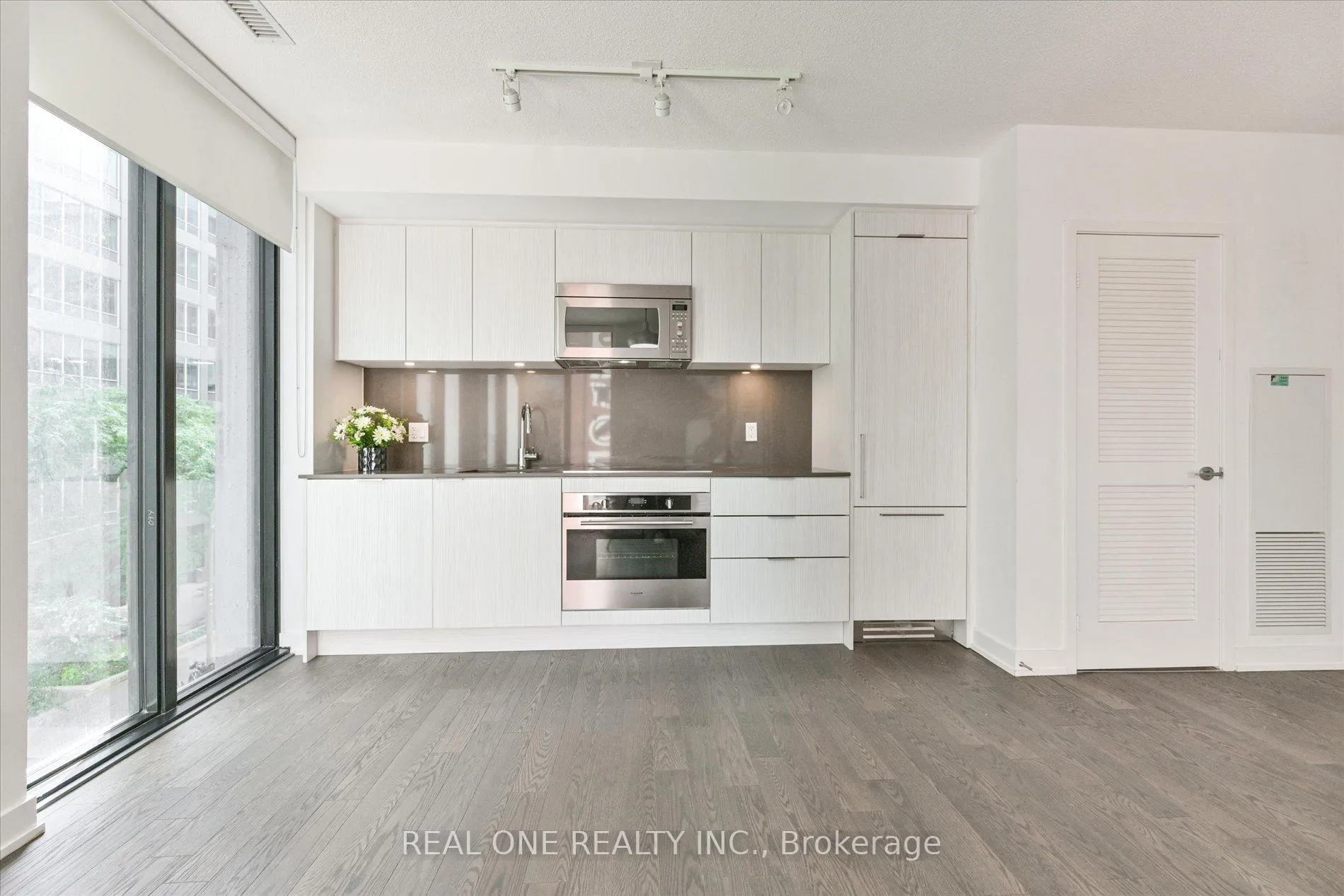 Photo 12 of Unit 204, 25 Richmond Street E, Toronto, Church-Yonge Corridor — HOMEH