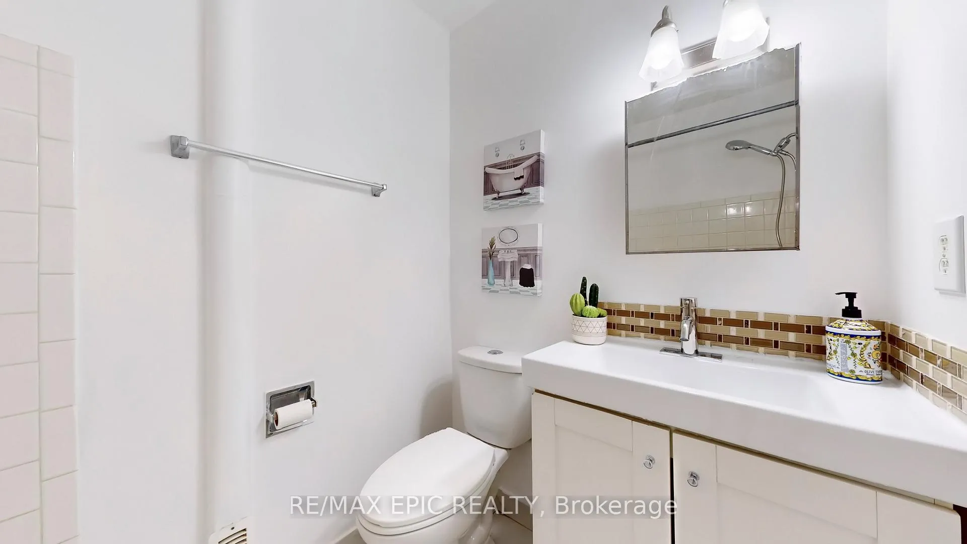 Photo 11 of Unit 100, 275 Broadview Avenue, Toronto, South Riverdale — HOMEH