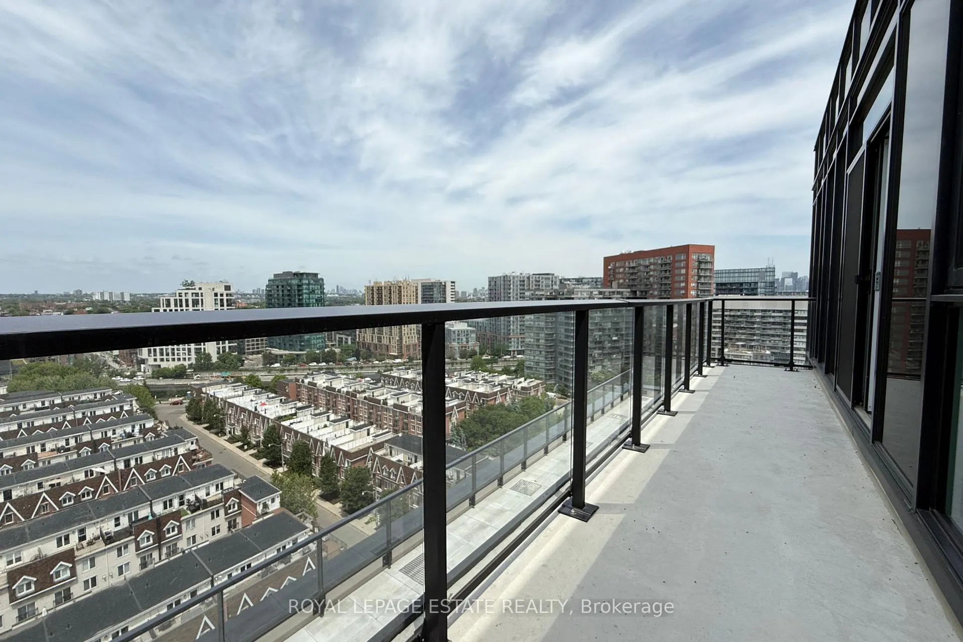Photo 14 of Unit 1305, 285 Dufferin Street, Toronto, South Parkdale — HOMEH