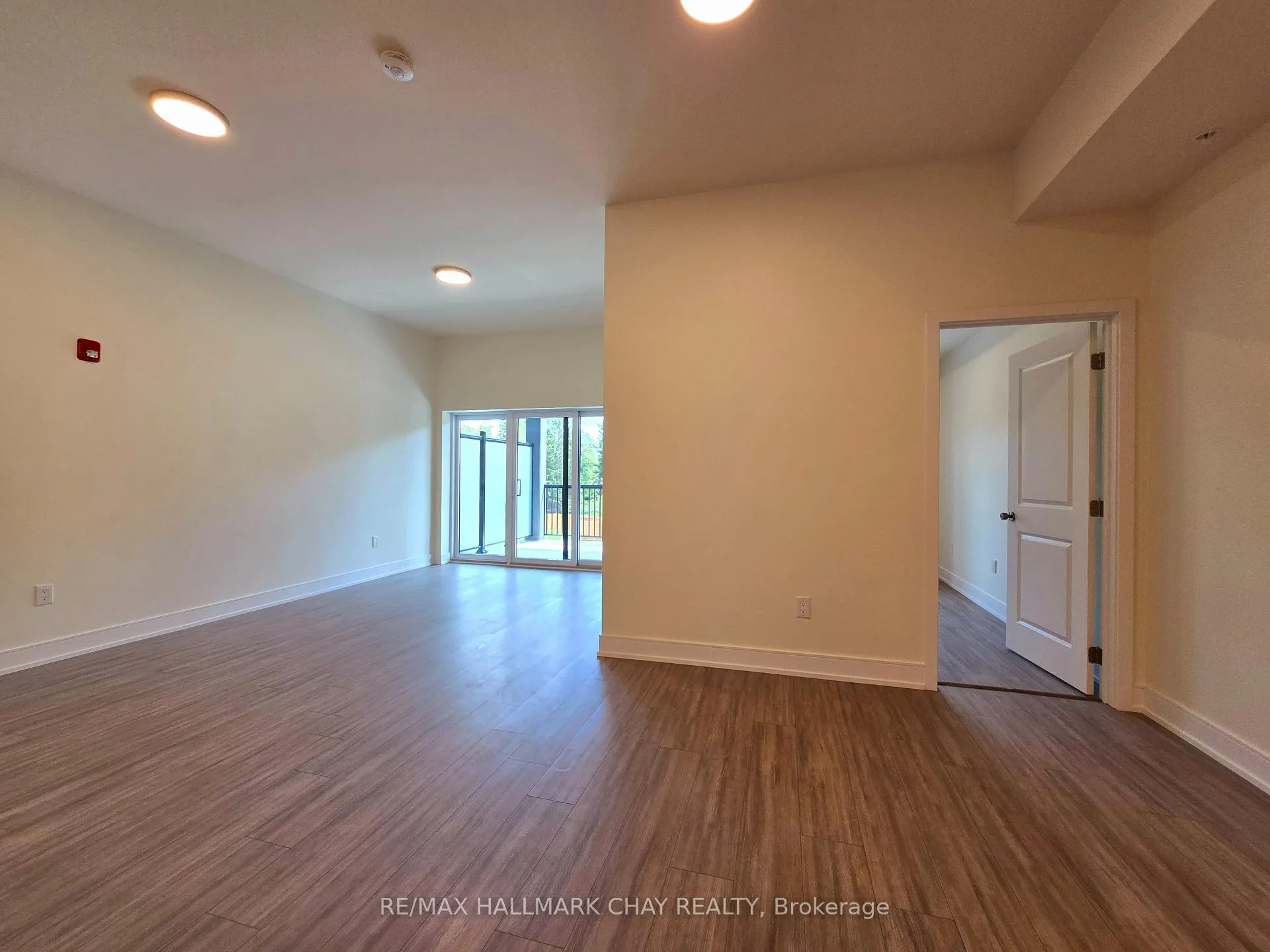 Photo 8 of Unit 207, 121 Mary Street, Clearview, Creemore — HOMEH