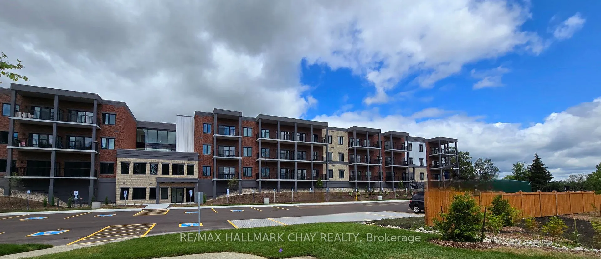 Photo 18 of Unit 207, 121 Mary Street, Clearview, Creemore — HOMEH