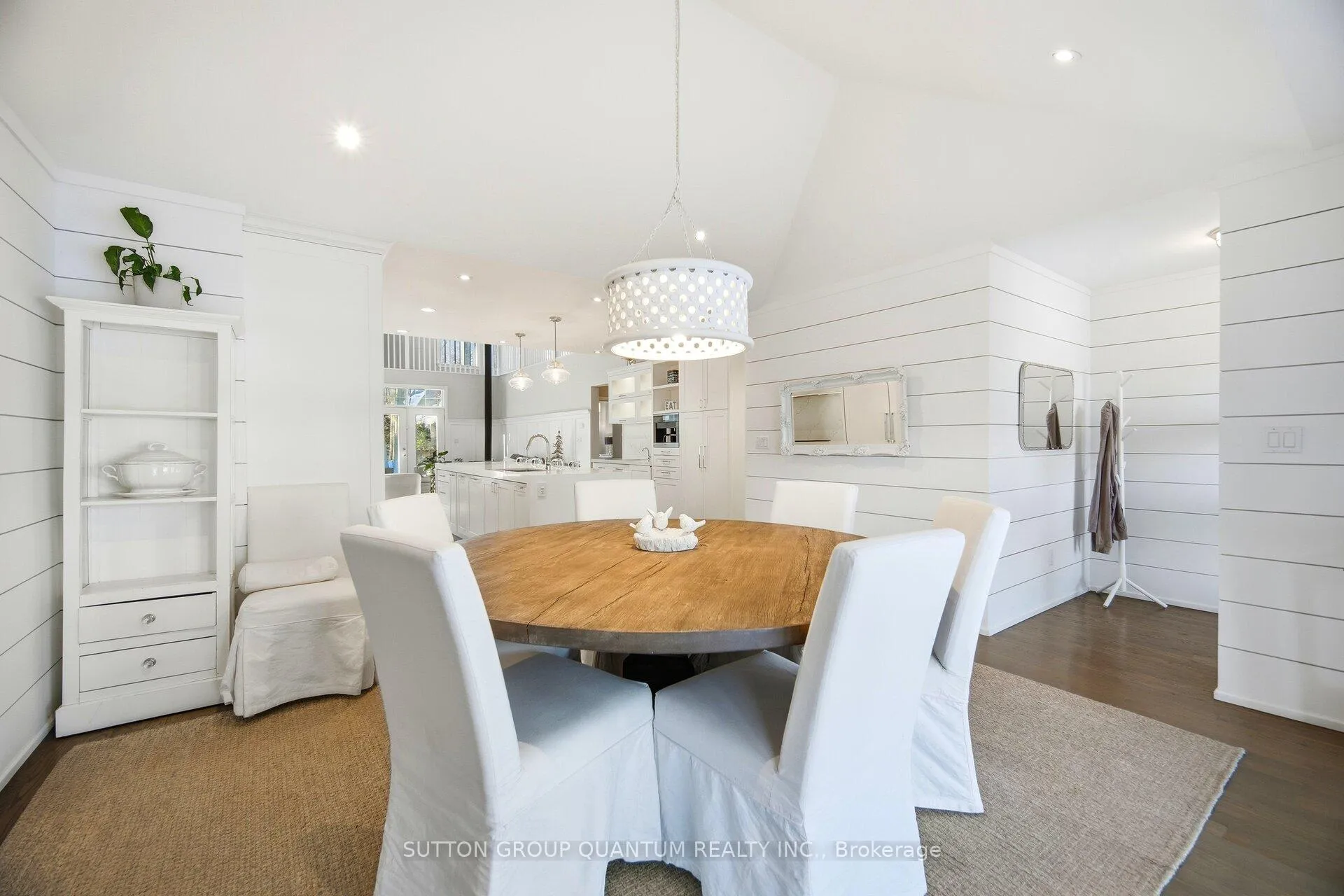 Photo 5 of 133 Mineola Road E, Mississauga, Mineola — HOMEH