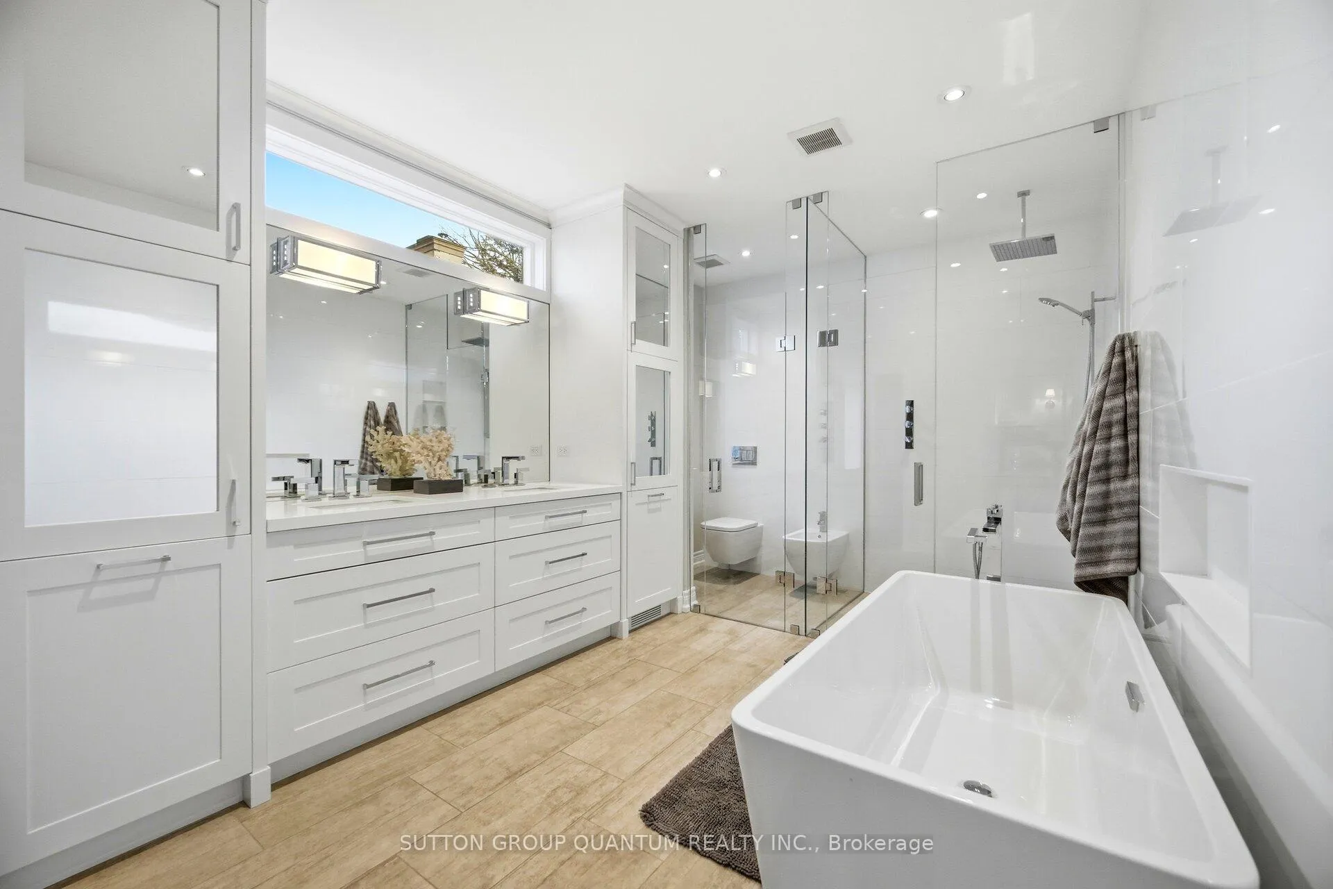 Photo 21 of 133 Mineola Road E, Mississauga, Mineola — HOMEH