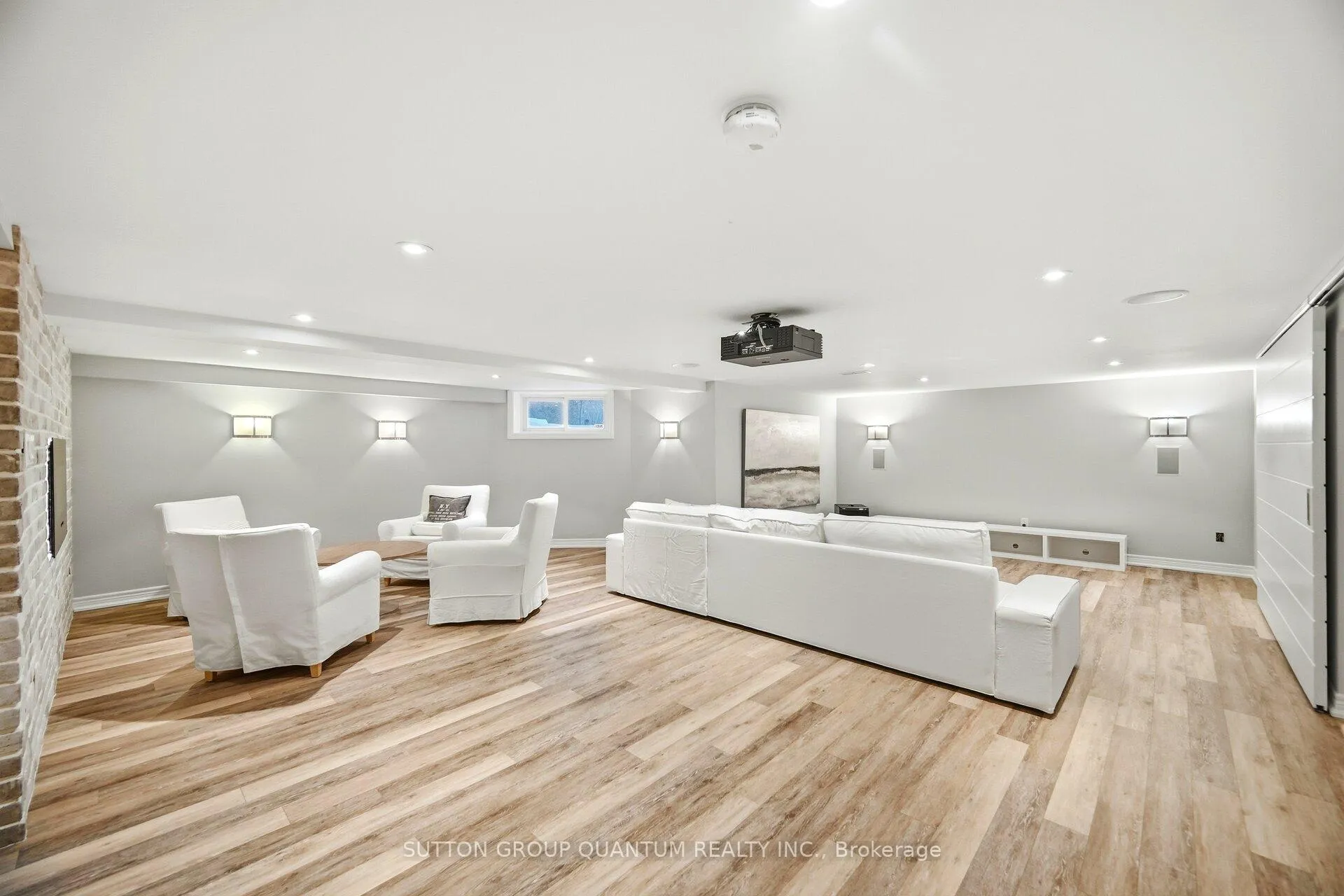 Photo 31 of 133 Mineola Road E, Mississauga, Mineola — HOMEH