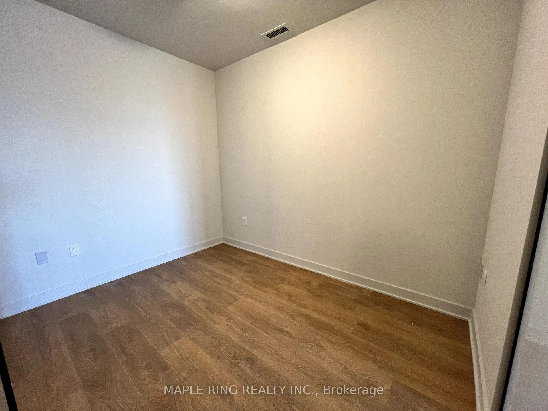 Photo 2 of Unit 1901, 2920 Highway 7 Road, Vaughan, Concord — HOMEH
