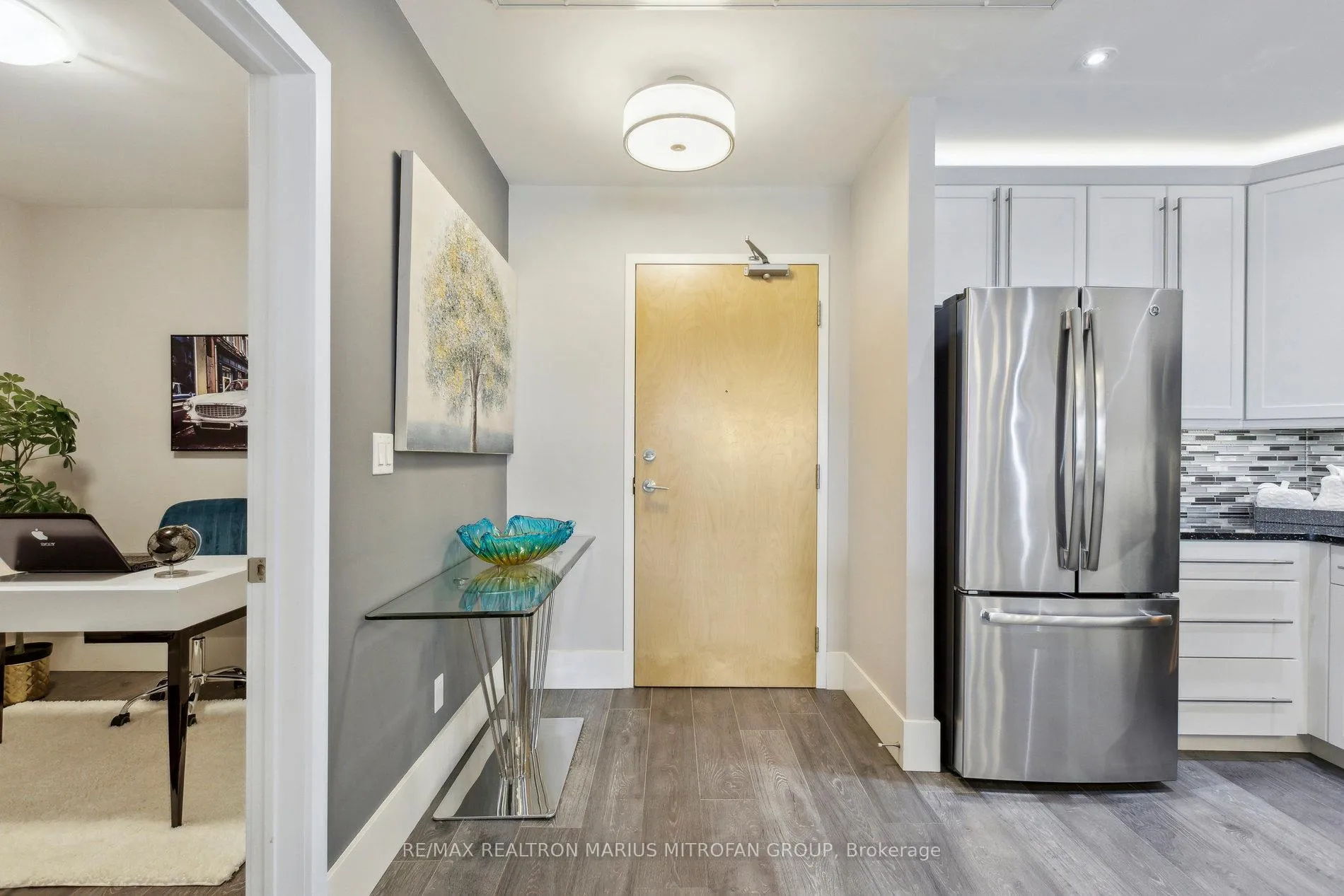 Photo 6 of Unit 613, 1 Victoria Street S, Kitchener — HOMEH