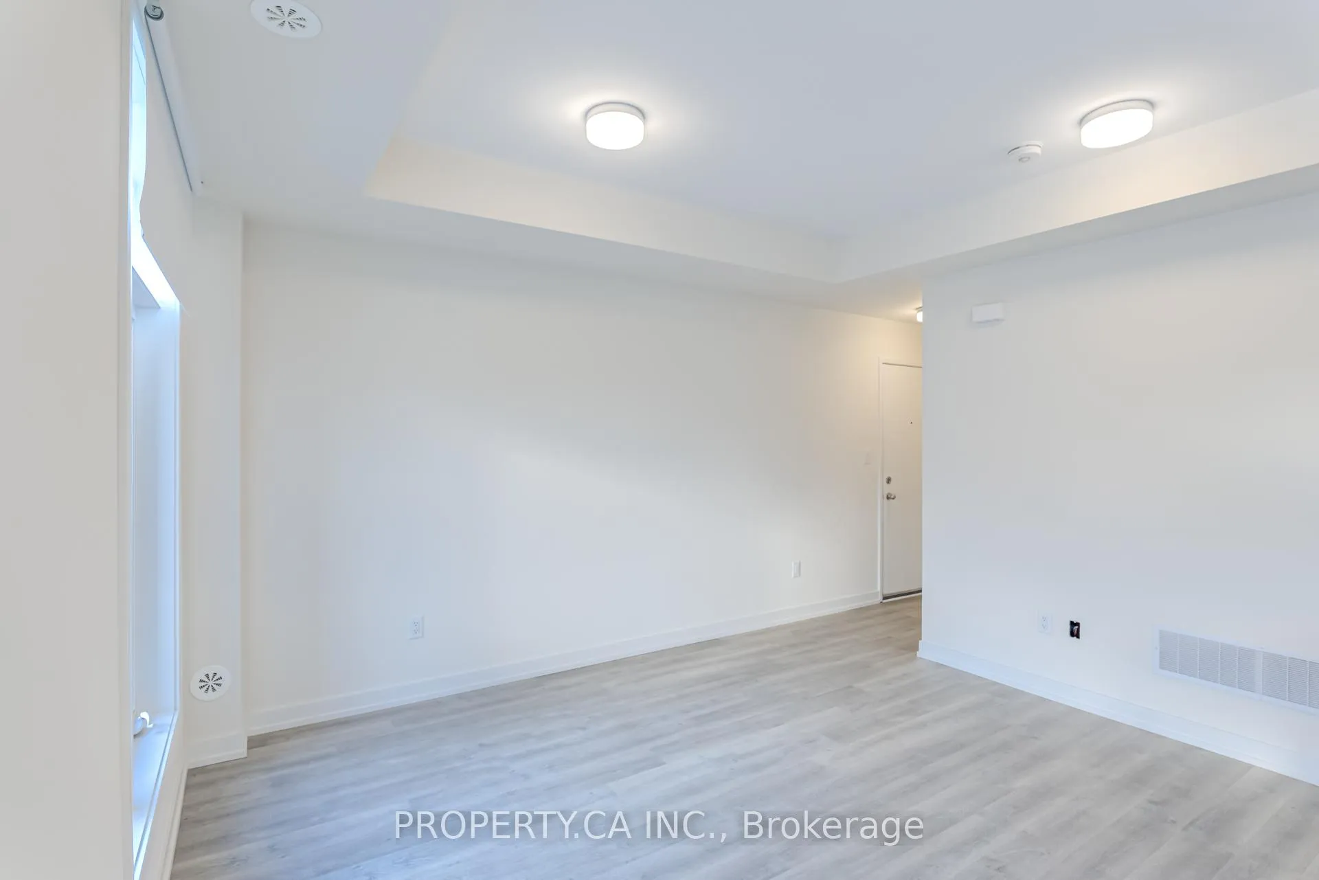 Photo 6 of Unit 304, 2550 Castlegate Crossing, Pickering, Duffin Heights — HOMEH