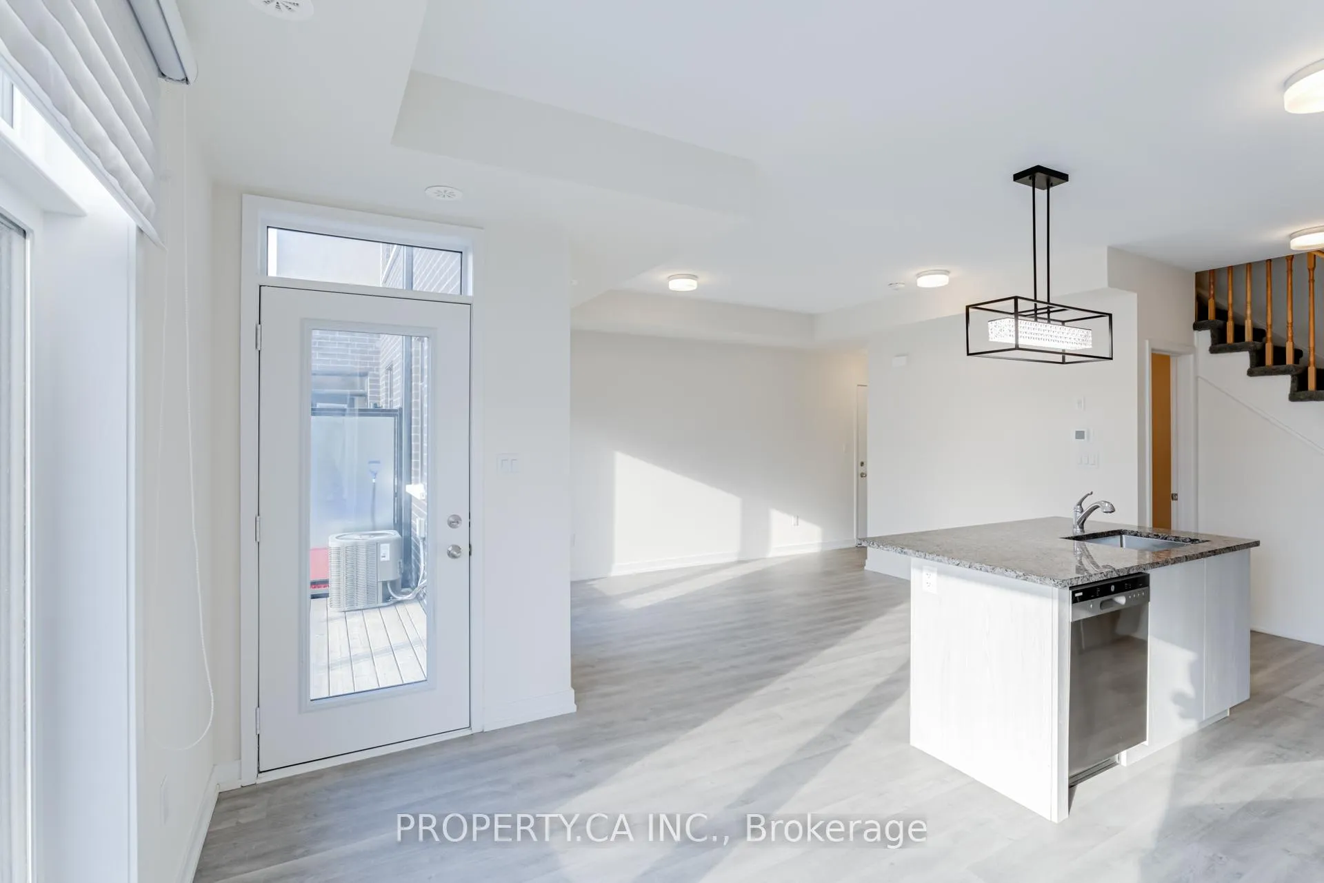 Photo 12 of Unit 304, 2550 Castlegate Crossing, Pickering, Duffin Heights — HOMEH