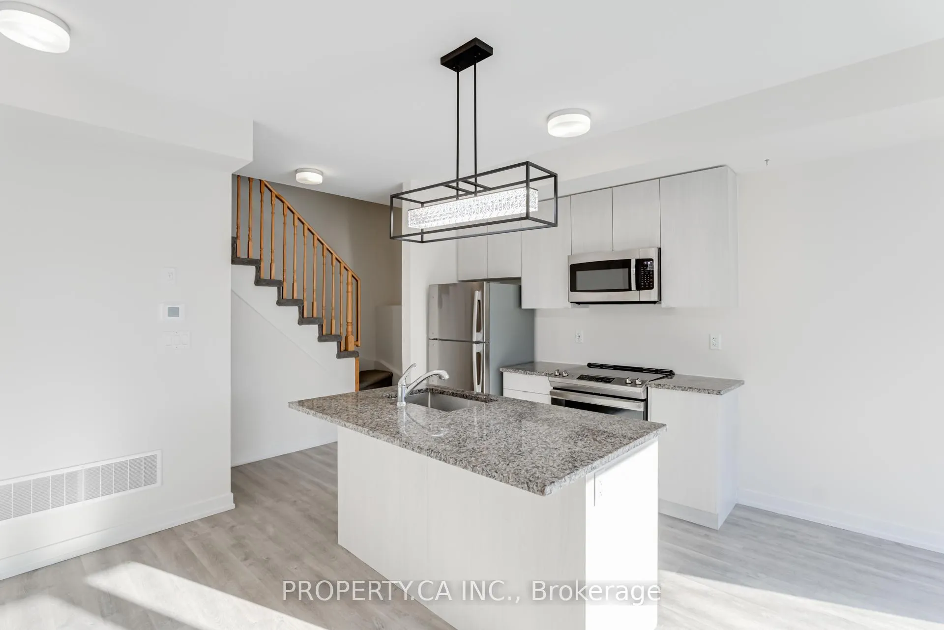 Photo 14 of Unit 304, 2550 Castlegate Crossing, Pickering, Duffin Heights — HOMEH