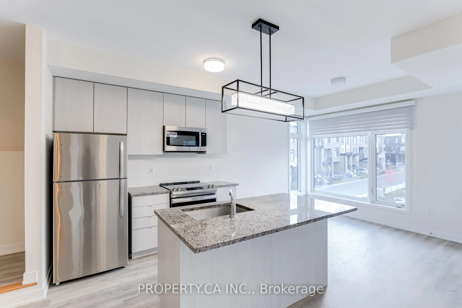 Photo 16 of Unit 304, 2550 Castlegate Crossing, Pickering, Duffin Heights — HOMEH