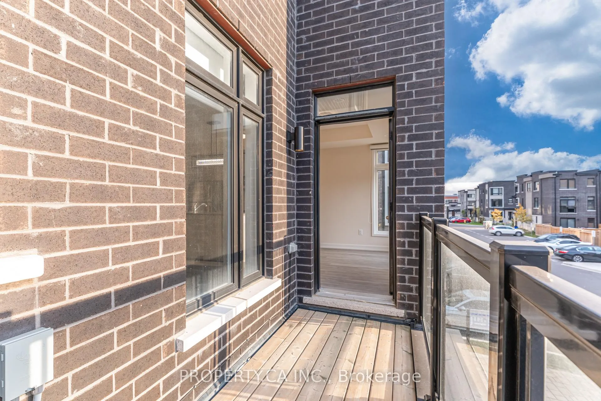 Photo 28 of Unit 304, 2550 Castlegate Crossing, Pickering, Duffin Heights — HOMEH