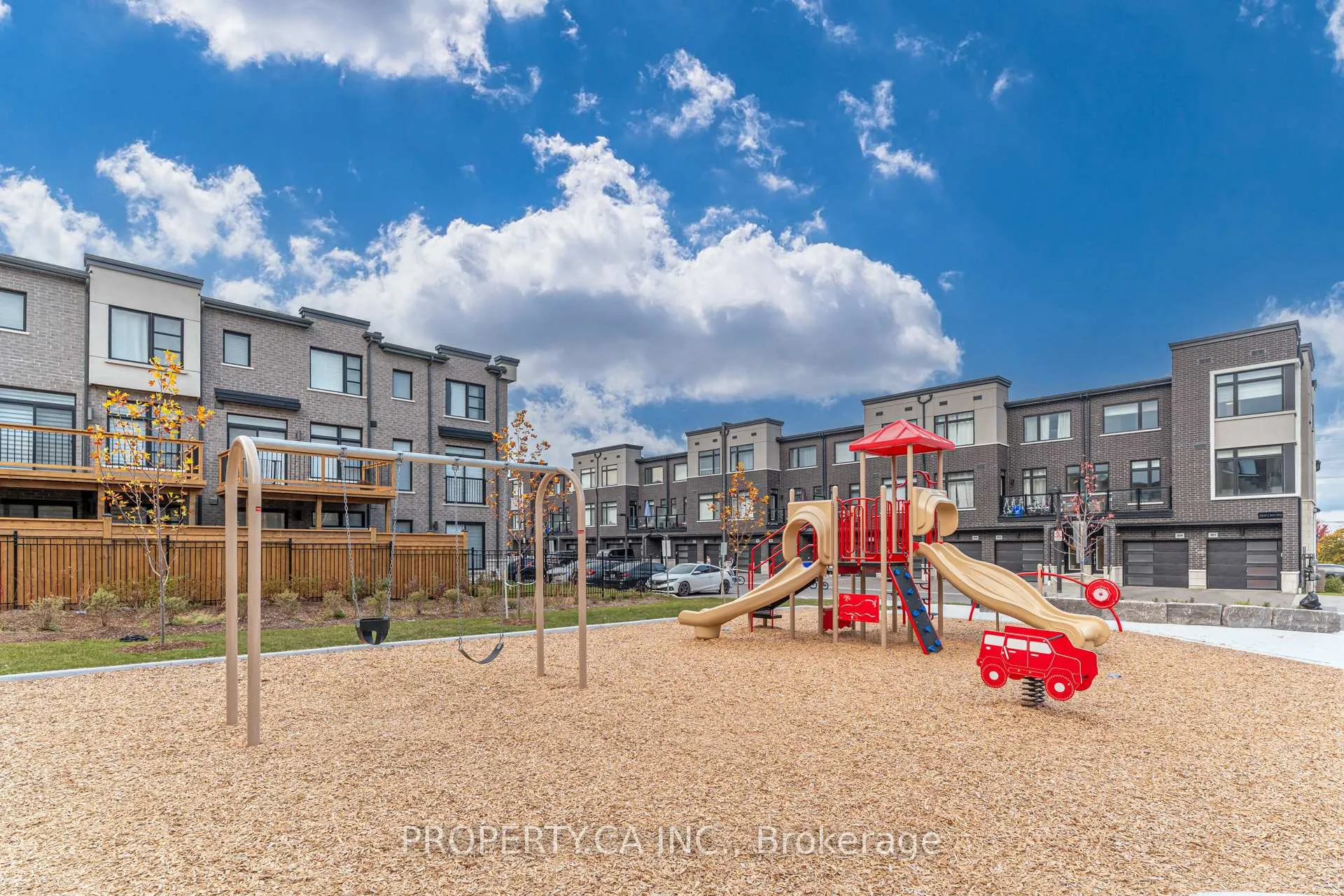 Photo 30 of Unit 304, 2550 Castlegate Crossing, Pickering, Duffin Heights — HOMEH