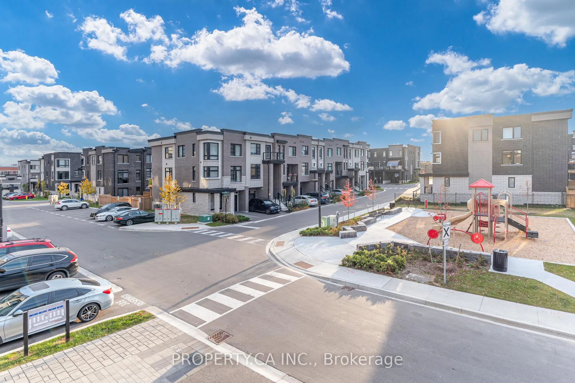 Photo 32 of Unit 304, 2550 Castlegate Crossing, Pickering, Duffin Heights — HOMEH