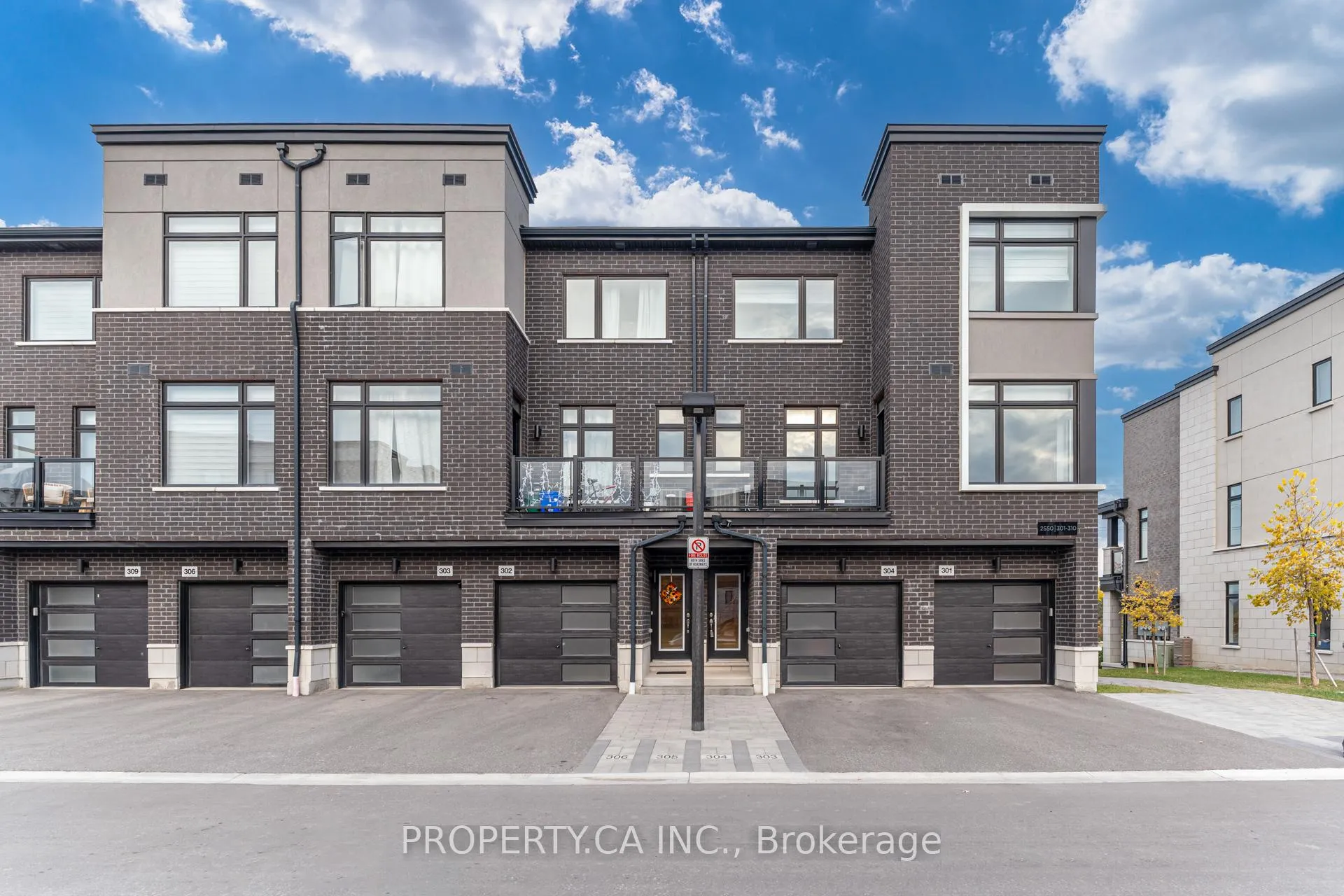 Photo 33 of Unit 304, 2550 Castlegate Crossing, Pickering, Duffin Heights — HOMEH