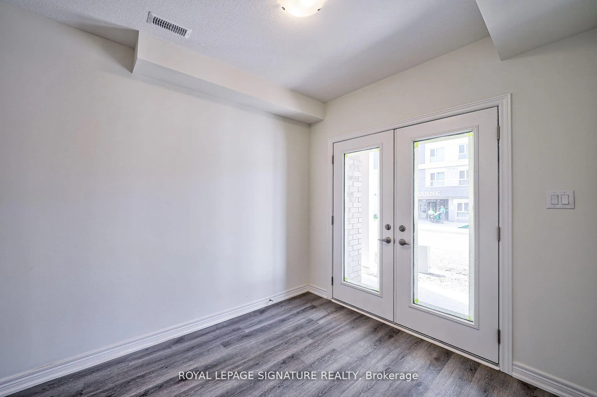 Photo 3 of Unit 125, 5 Roxanne Drive, Hamilton, McQuesten — HOMEH